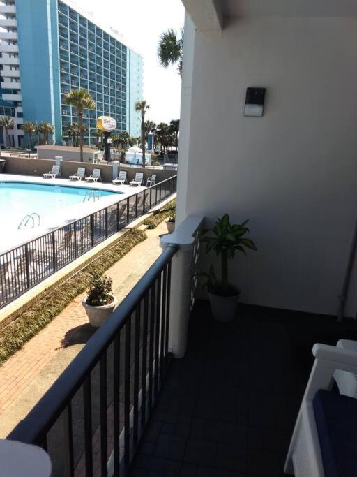 מירטל ביץ' Pool Front & Across From Beach מראה חיצוני תמונה
